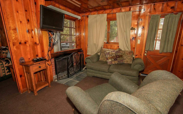 Shore Acres Lodge