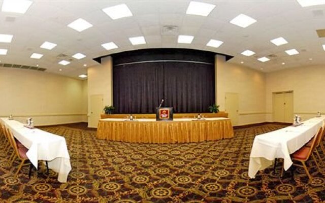 Howard Johnson Inn Conference Center Springfield
