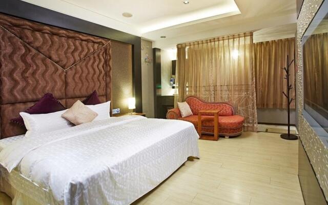 Prague Spring Boutique Motel