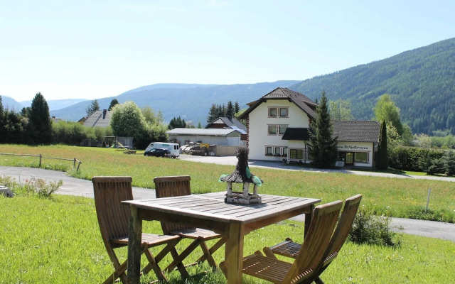 Huge Apartment in Sankt Margarethen im Lungau near Ski Lift