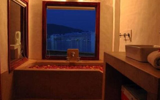 Raasleela Luxury Camp