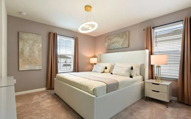 Spacious Family Getaway at Windsor Island Resort
