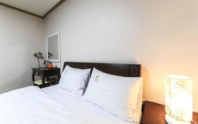 Crystal Residence Hotel