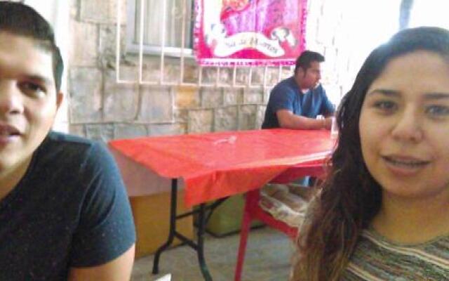 Los Almendros