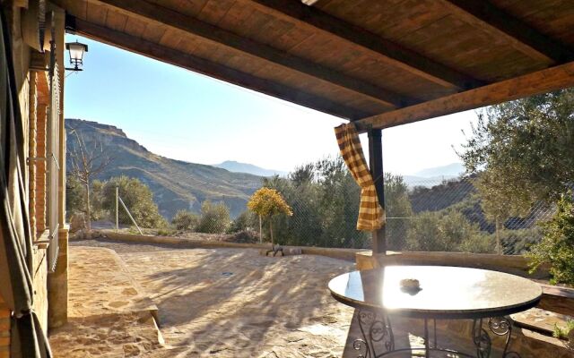 Villa With 5 Bedrooms in La Guardia de Jaen, With Wonderful Mountain V