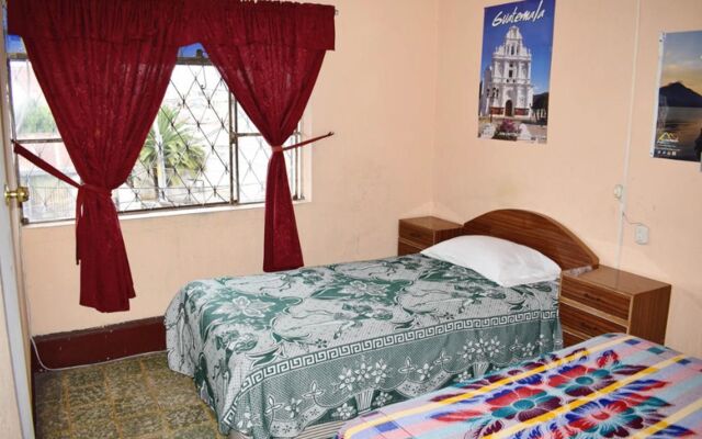 Hotel Estacion Gerona Bed & Breakfast