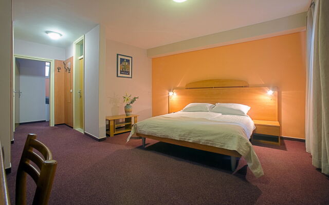 Hotel Skradinski Buk