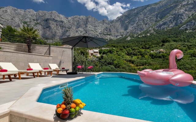 Villa Romance