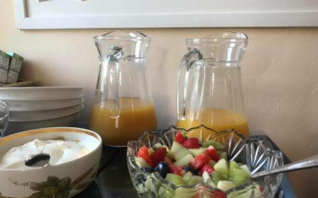 Lynwood House Bed And Breakfast