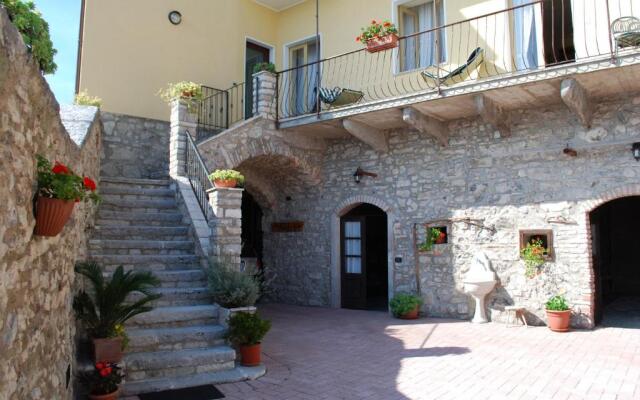 Rustico Kristi - Rebomaholidays