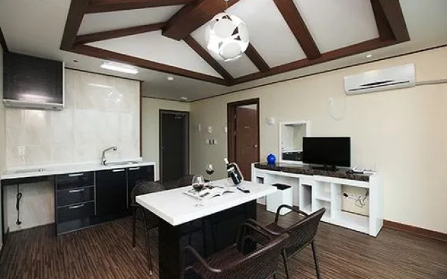 Jejusunset Village Pension