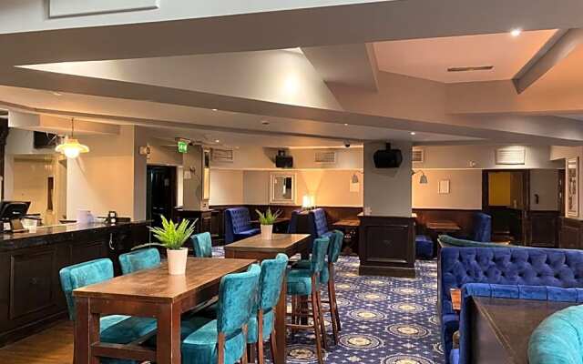 The Queens Hotel