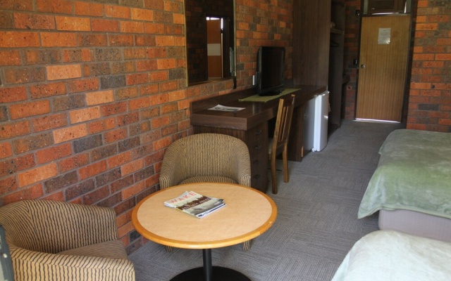 Bonnie Doon Hotel – Guest Rooms – Bonnie Doon