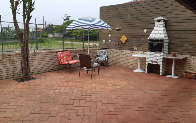 Aluguel Casa Garopaba - 7 quadras do mar