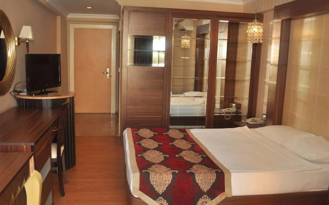 Taç Premier Hotel & Spa