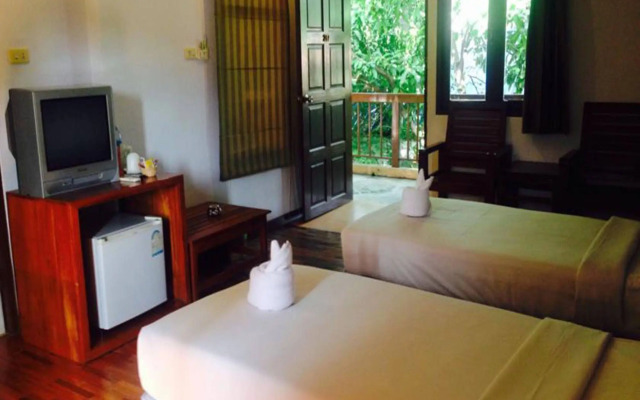 B2 @ Samui Beach Resort
