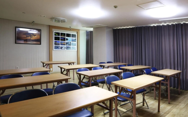 The Hotel Yeong Jong