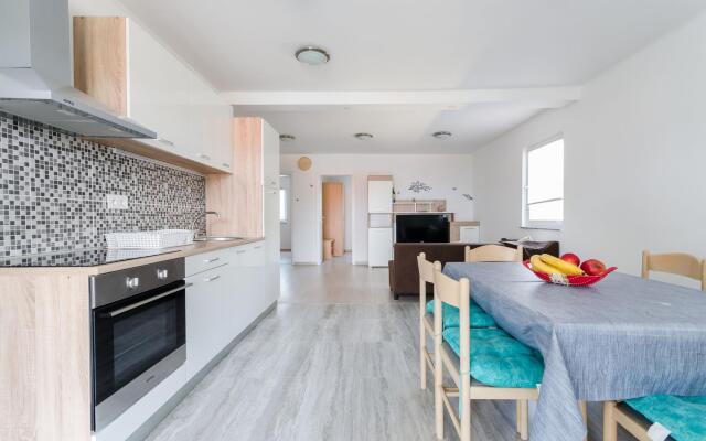 Apartments Ester in Lopar - island Rab