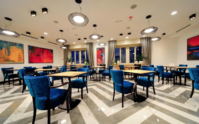 Urban Boutique Hotel