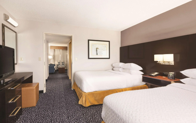 Embassy Suites Louisville East