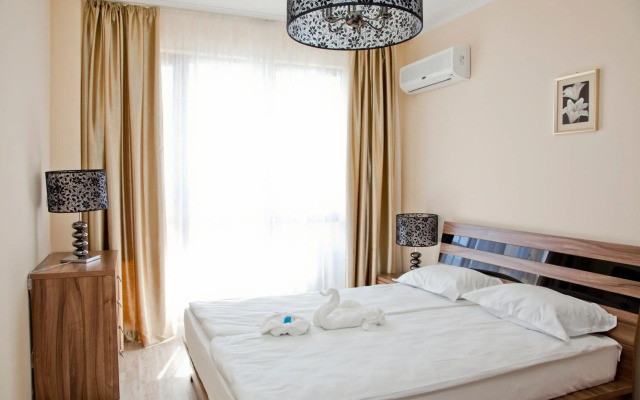 Apart Hotel Golden Line