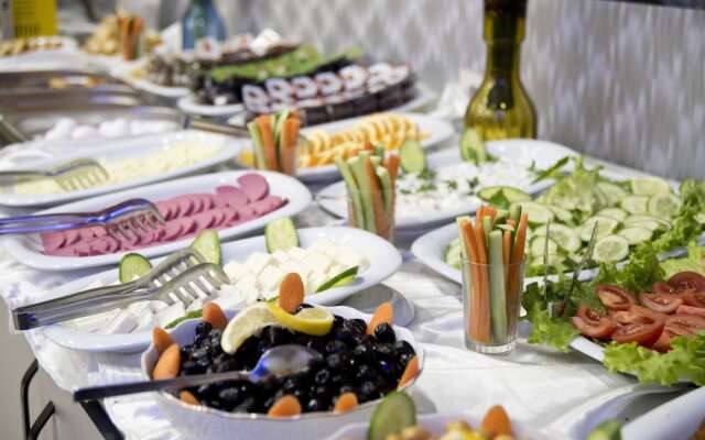 Golden Horn Park Hotel