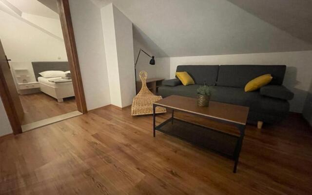 Apartments Kralj Ana