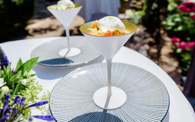 Luxury Vintage Hotel Villa Beukenhof