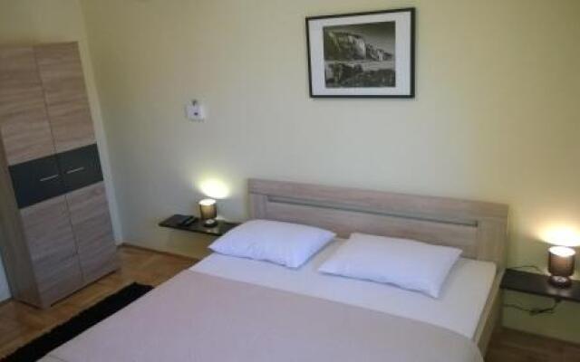 Rooms & Apartments Blue Beach