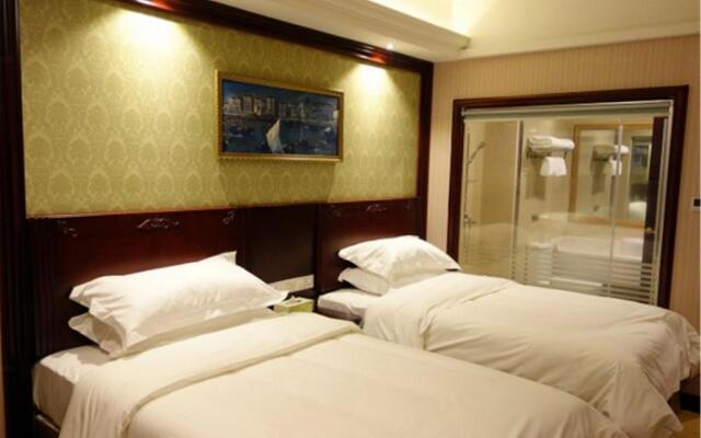 Vienna Hotel Shanghai Happy Valley
