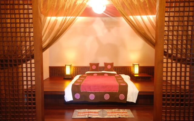 March Three Inn