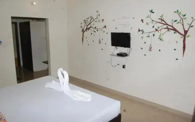 Thar Midway Hotel & Restaurant