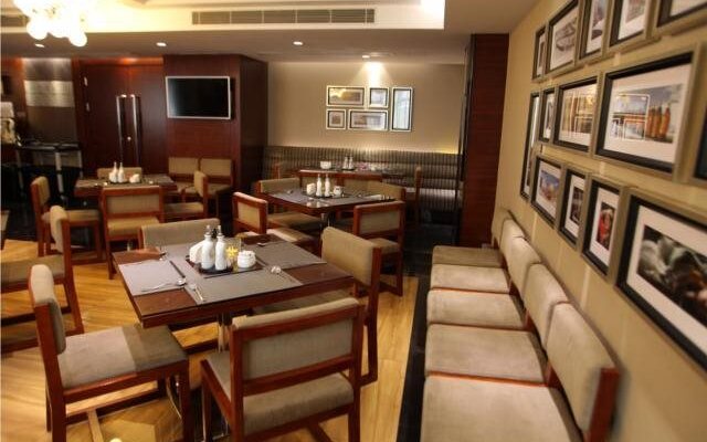 Yicheng Hotel