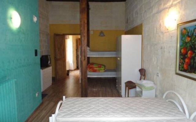 Apulia Hotels Castel del Monte