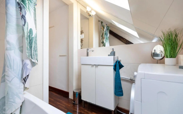 Beautiful and Romantic Penthouse with Two Terraces