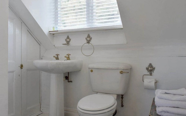 Dotty's Boutique B&B