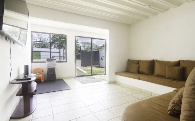 Js -14b 6 Bedroom Home