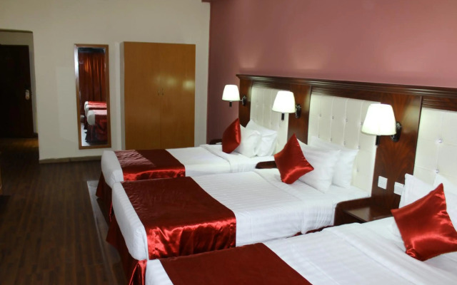 Grand Nova Hotel