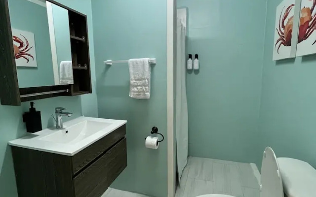 The Waterfront Inn - Hostel