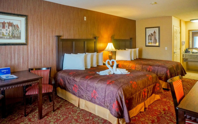 Castle Inn and Suites