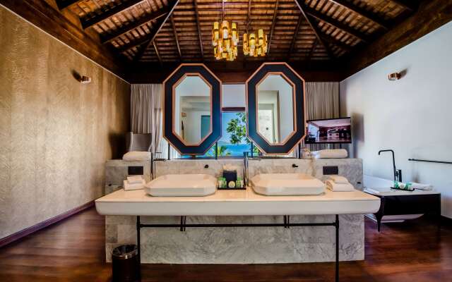 Grand Palladium Lady Hamilton Resort & Spa All Inclusive