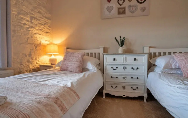Farmhouse in Staffordshire With Hill Views