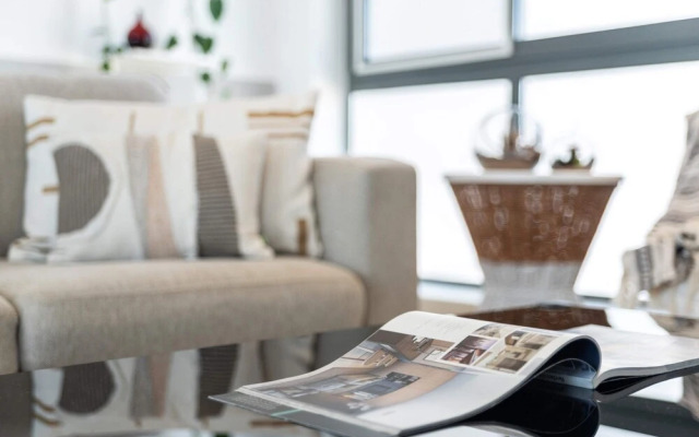 Guestready- Bright Apt With Fantastic Golf View!