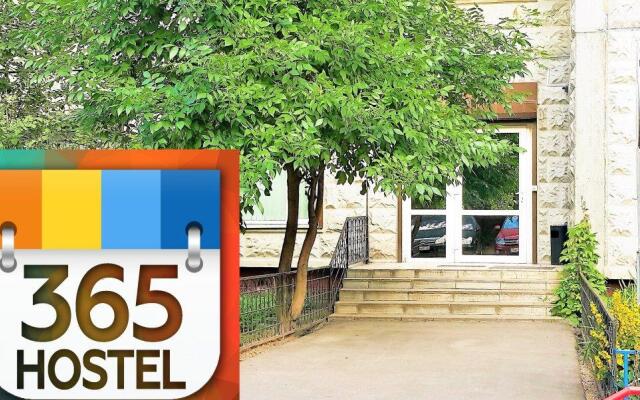 Hostel 365