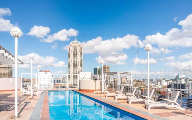 Seasons Darling Harbour Sydney Apartments