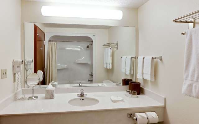 Hawthorn Suites by Wyndham Louisville East