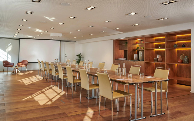 The Level at the Melia White House
