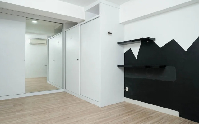 Relax 1BR Apartment at Menteng Square