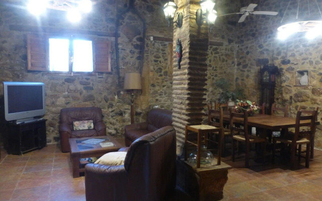 Mas del Burga - Adults Only