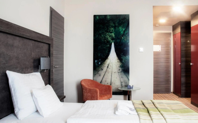 ETO Park Hotel Business & Stadium